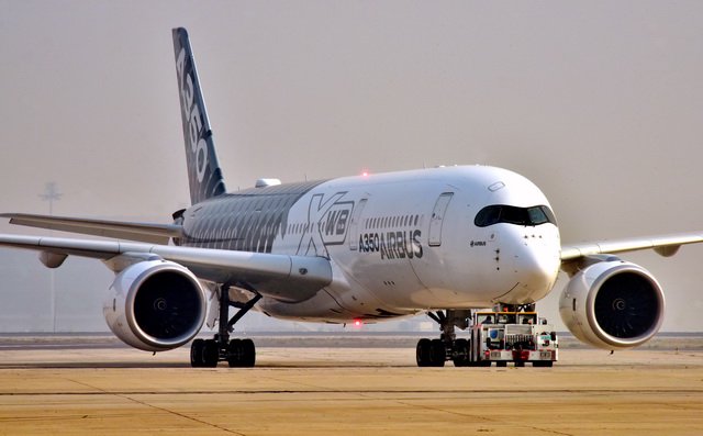 航空业碳排放占全球总量的2%-3%,预计未来比例将显著上升。摄影/章轲